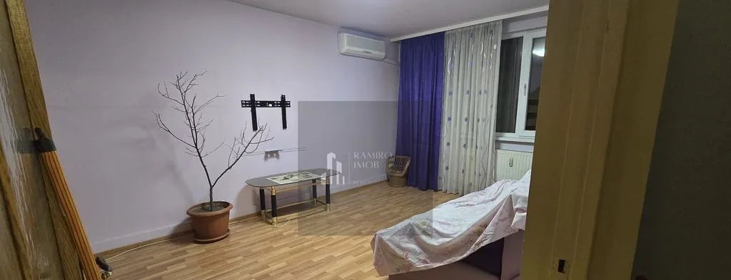 Apartament 3 camere aparatorii patriei/moldovita centra