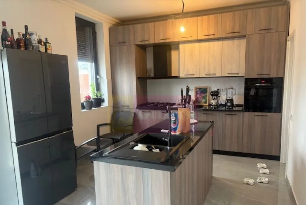 Vila tip duplex Otopeni 23 August