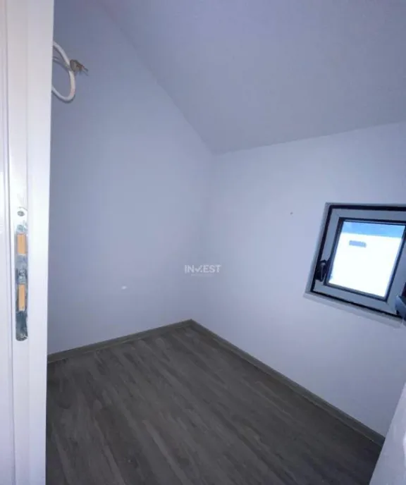 Casa 4 camere 2 bai 420 mp teren Pacurari Gradina Bota