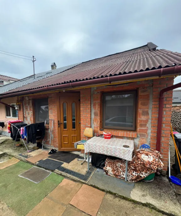 Casa de vanzare 35 mp zona Valea Rosie Parcul Mare