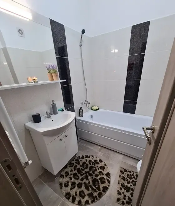 Apt 2 camere de inchiriat cu loc de parcare Weiner Palada