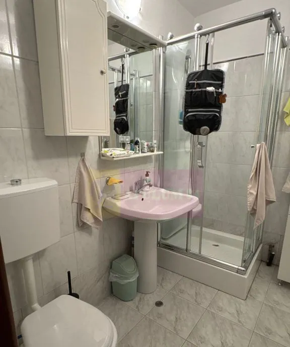 Apartament de vanzare in zona P ta Alba Iulia metrou