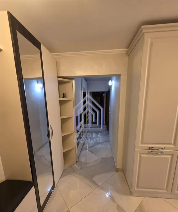 Apartament cu 3 camere complet mobilat si utilat