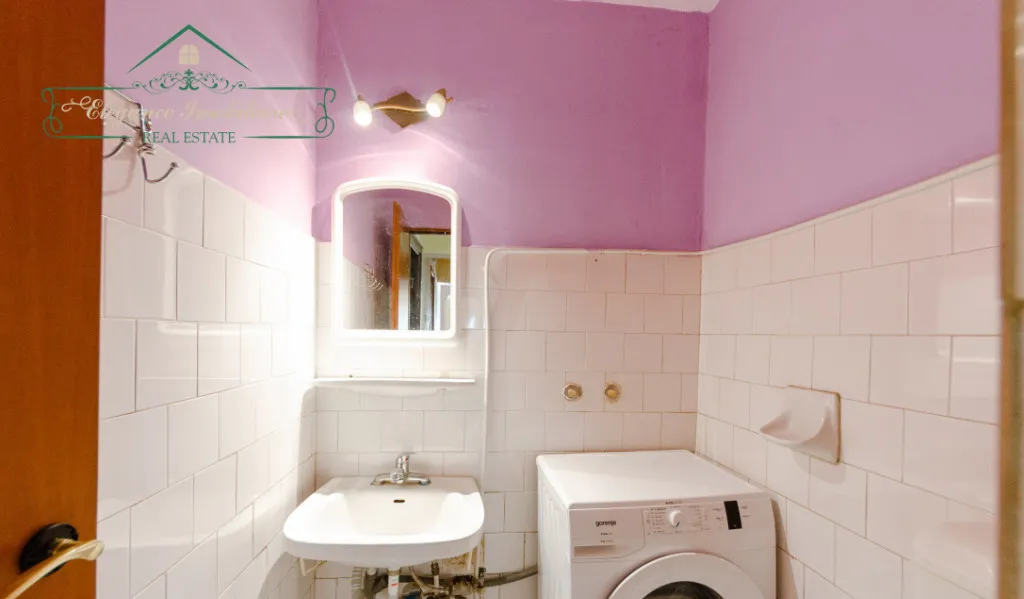 Apartament cu 4 camere si centrala proprie zona Alfa Arad