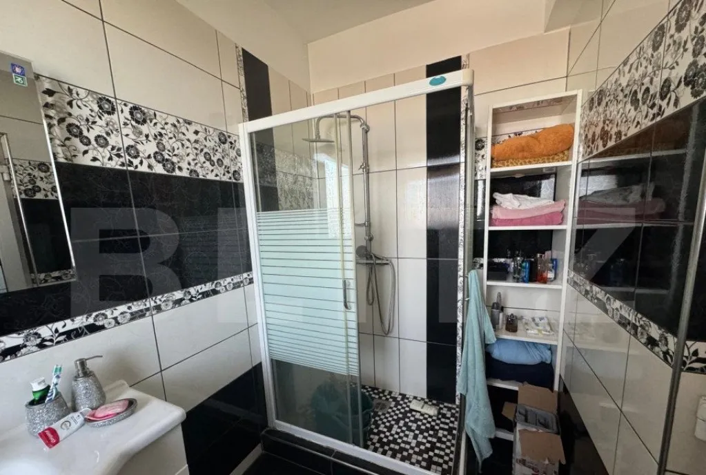 Penthouse 4 camere 177 mp zona centrala Radauti