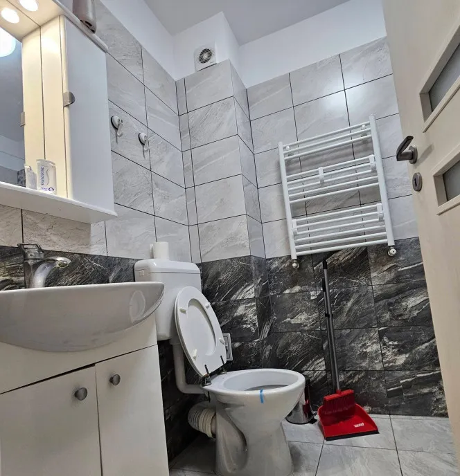 Metalurgiei viva binelui garsoniera dubla