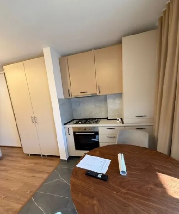 Berceni metrou studio etaj 4 dubla