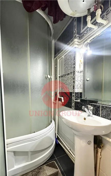 Garsoniera Complet Mobilata si Utilata Etaj 1 zona Palas