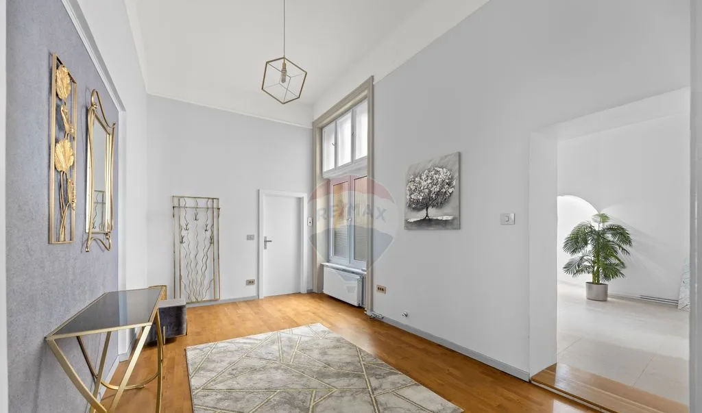 Apartament de lux in cladire patrimoniu ultracentral