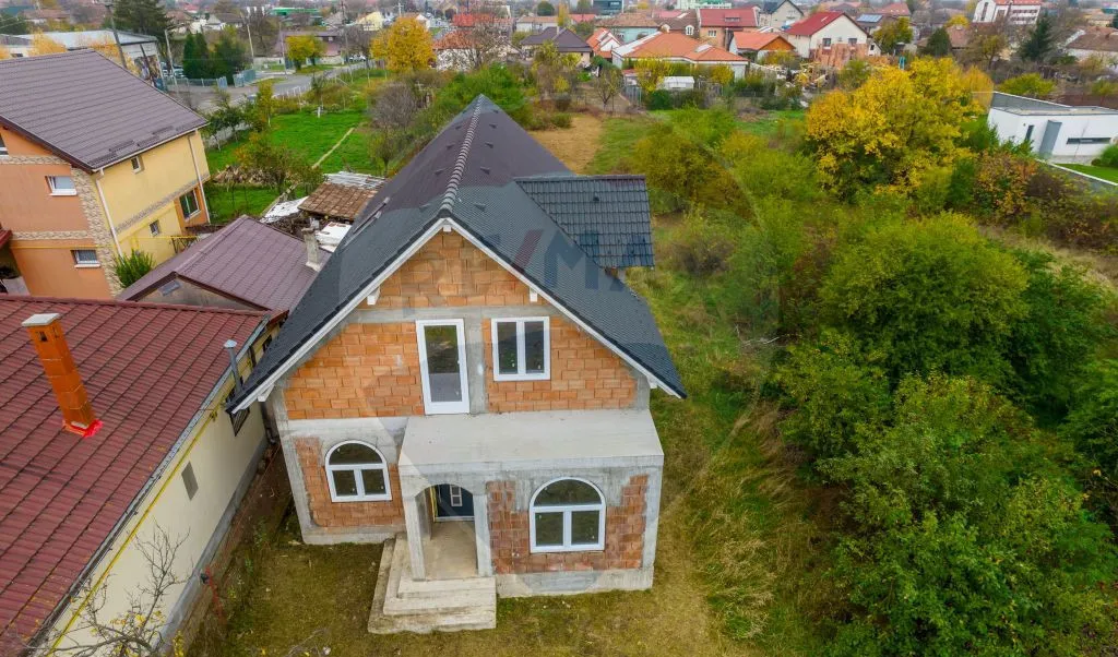 Apartament pe malul Muresului cu 2 camere etaj 2 0 co