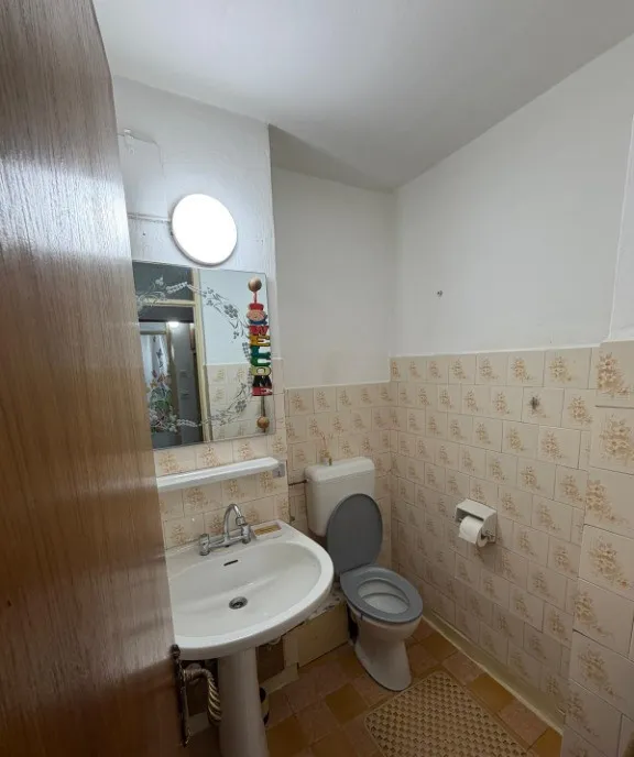 Apartament 3 camere zona Micalaca 300