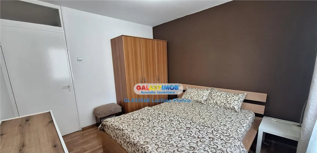 Apartament 3 camere 80 mp Parcare Curte M Aparatorii