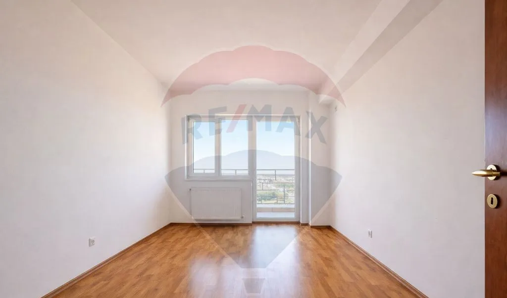 Apartament generos 3 camere parcare subterana inclusa