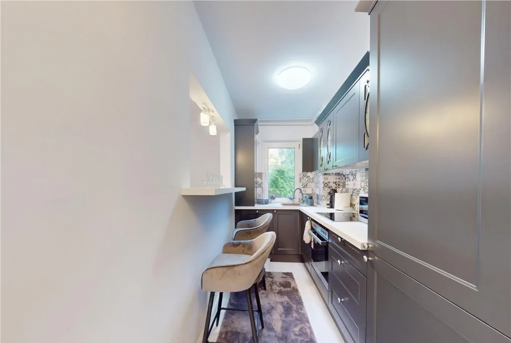 Eleganta si simplitate Centrul Civic renovat etaj 2 des