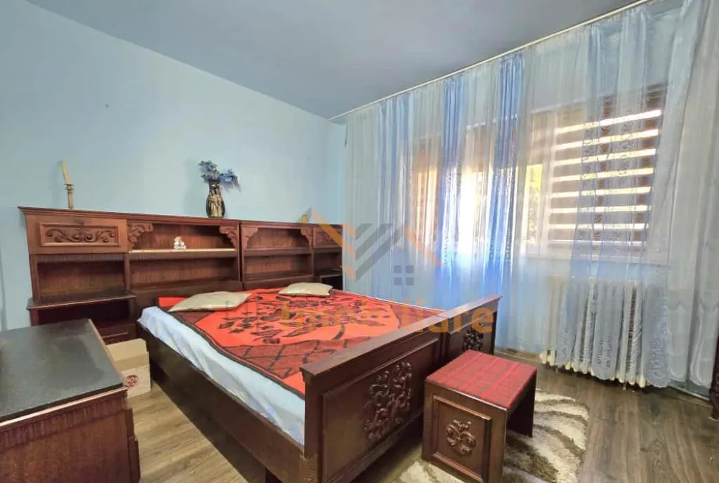 Apartament 3 camere tip qb decomandat oradea