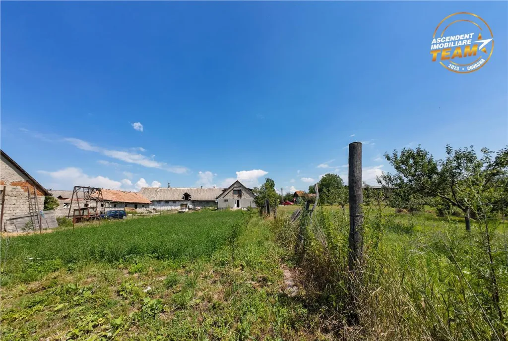 Film Spatiu comercial consacrat teren intravilan Fotos