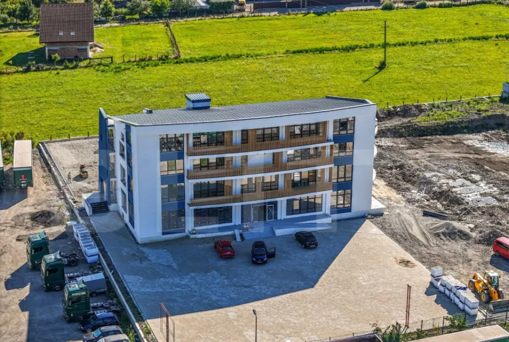 Cladire premium de birouri si spatii comerciale in bistrita