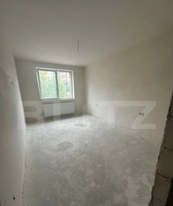 Apartament cu 4 camere etaj 1 2 balcoane Beta R