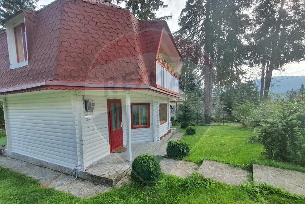 Vanzare Casa de vacanta in Predeal langa padure teren