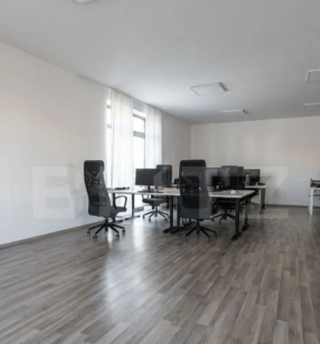 Spatiu de birou 332 mp zona Horea