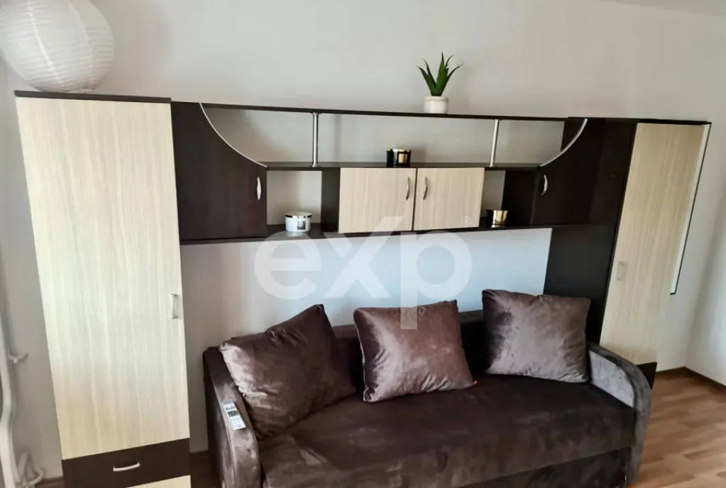 Particular Ofer la inchiriere garsoniera la casa cu facturi Craiter