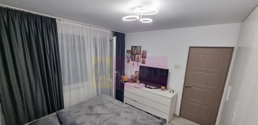 Apartament 3 camere 3/4 Piata Resita