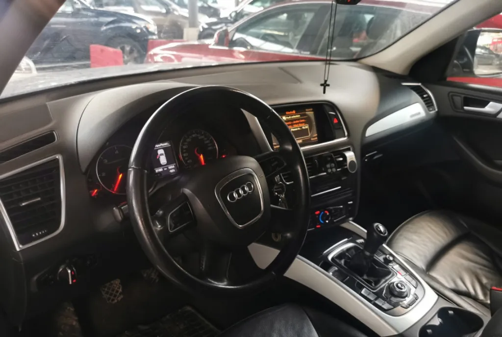 Audi Q5 2 0 tdi Quattro 9 150 eur