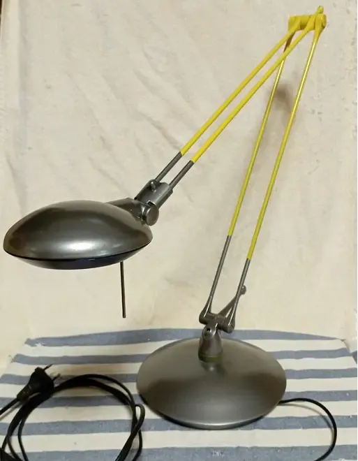 Lampa birou-noptiera