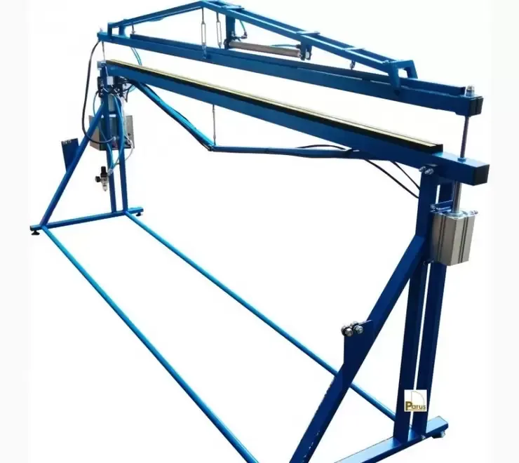 Aparat de etansare pneumatic taietor de film