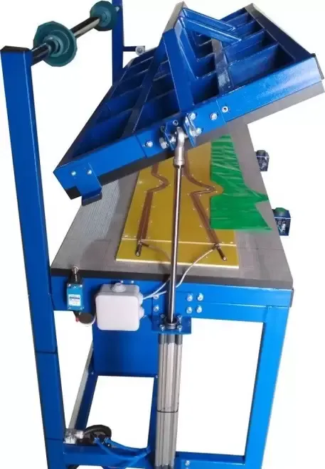 Masina de etansare a filmului cu cusaturi curbate