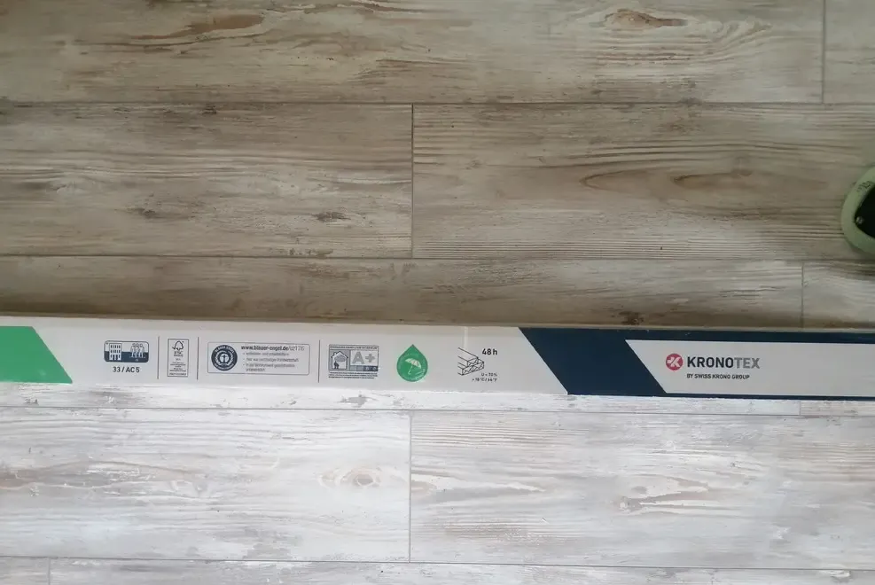 Parchet laminat Kronotex Robusto - 5 mp - 30 reducere