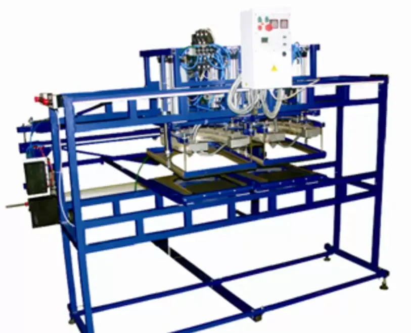 Masina de fabricare a captuselii pentru saci mari