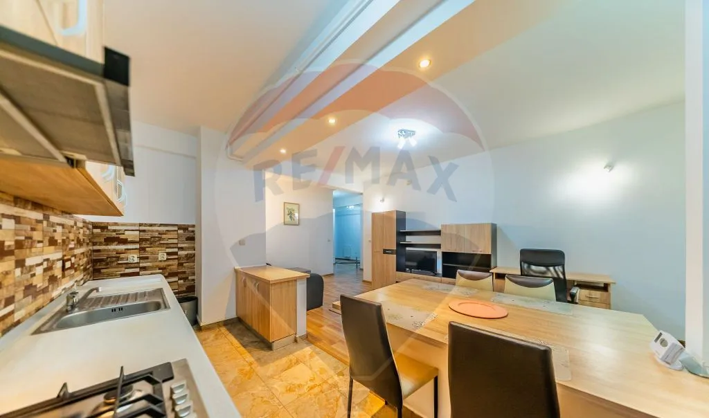 Apartament inchiriere 3 camere cu terasa ared uta