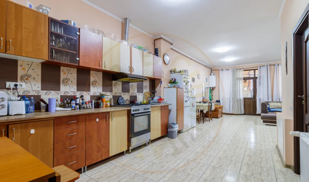 Casa Voluntari Spatioasa 300mp utili