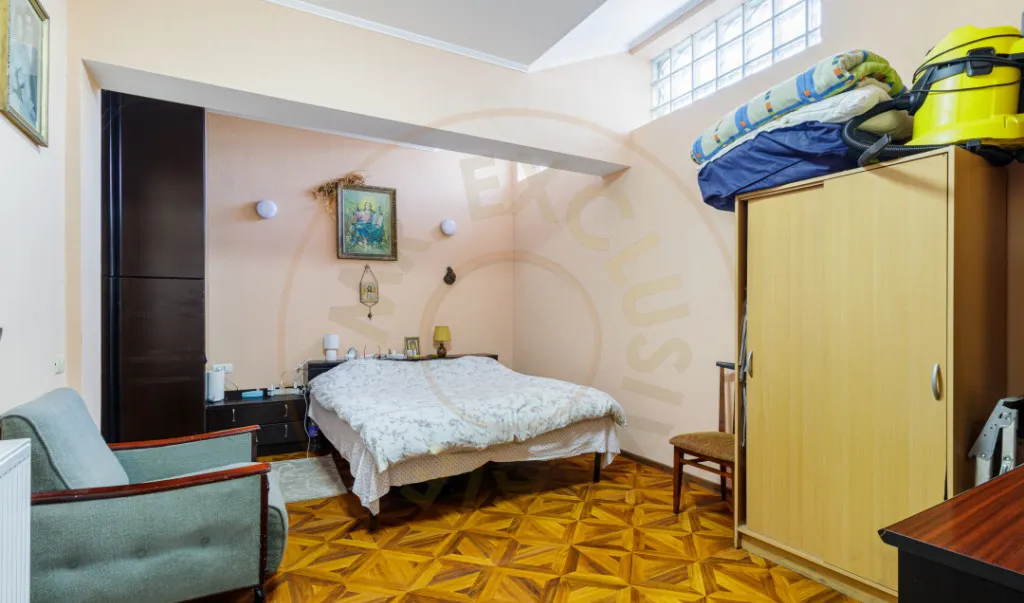 Casa Voluntari 300mp utili