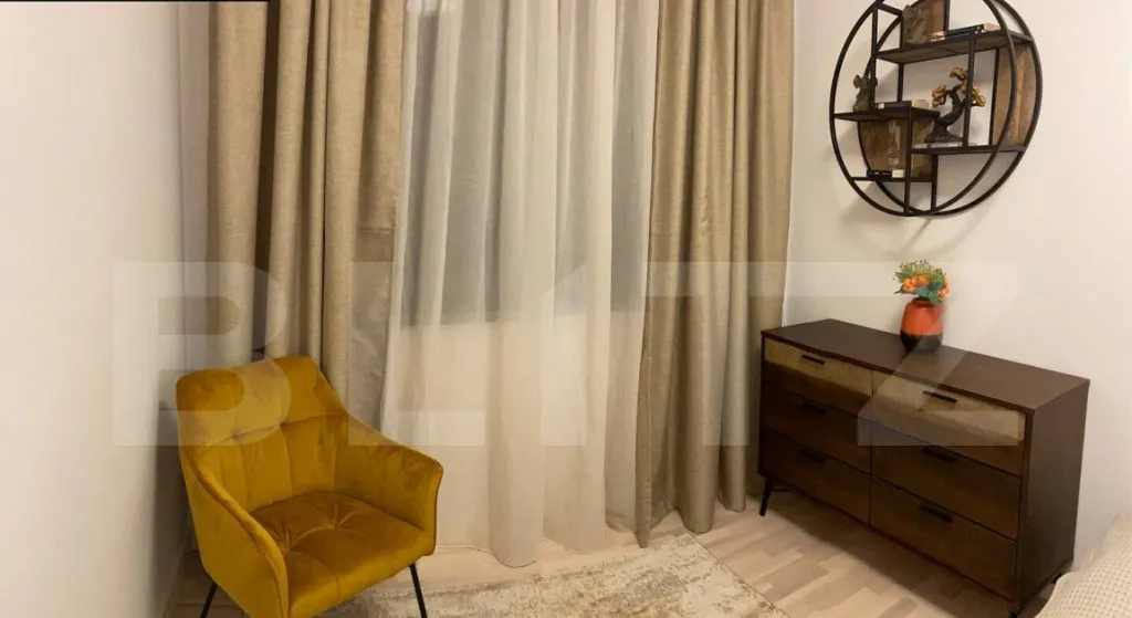 Apartament de vanzare 3 camere 85 2 mp zona Sub Tam