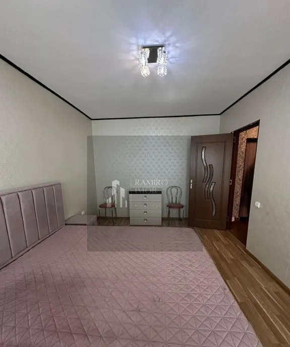 Inchiriere apartament 2 Camere Sector 4 Parcare inclusa