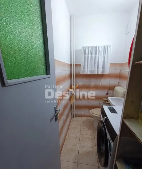 Apartament 3 camere decomandat langa Mall Vitan