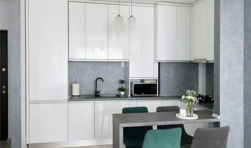 Apartament 3 camere elegant decomandat accesorizat Tudor