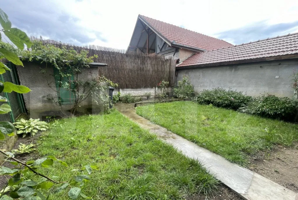 Casa 211mp Zona Piata Mica