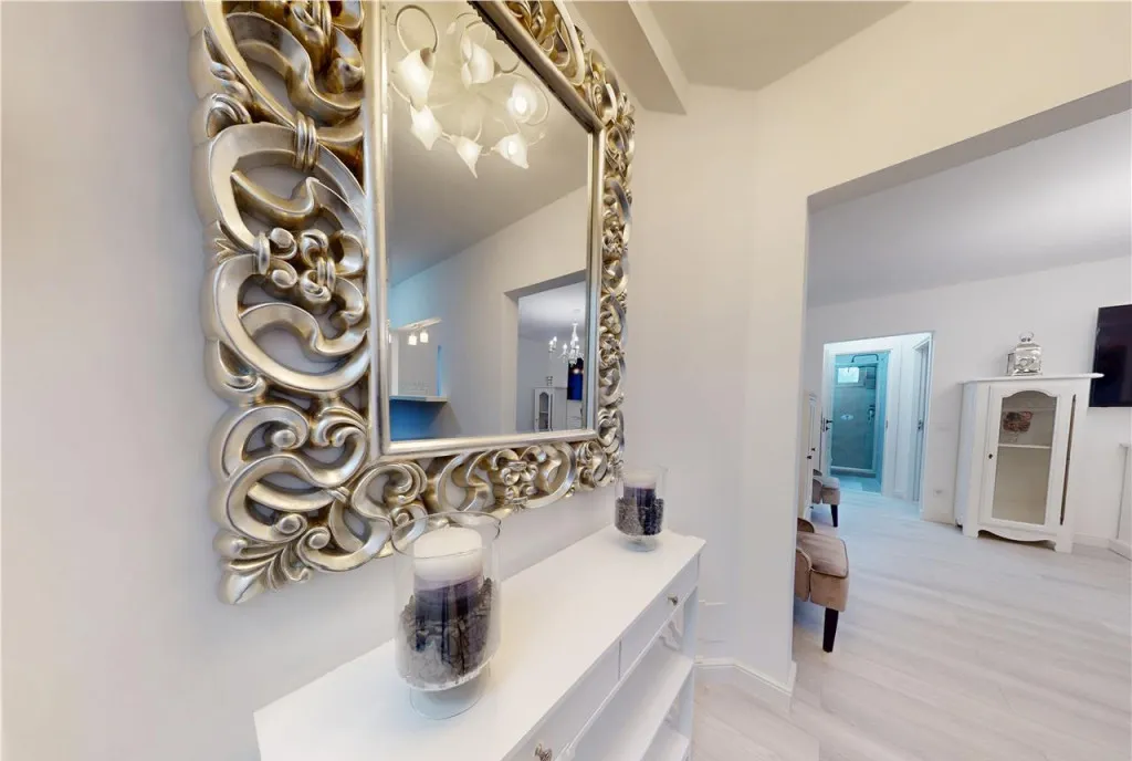 Cu orizont catre munti decomandat si accesorizat cu parcare