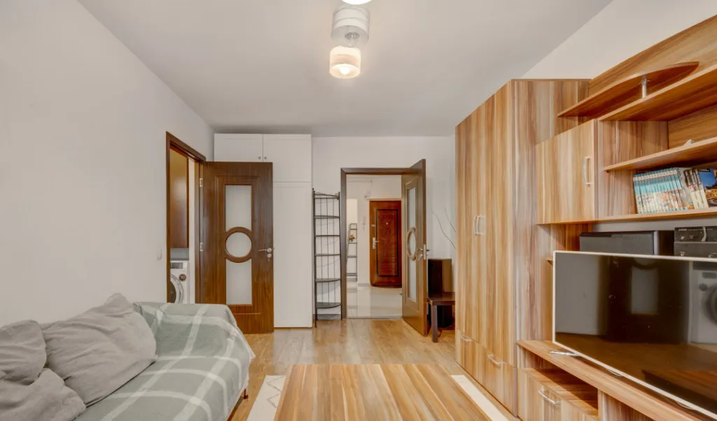 Apartament 3 camere 2 bai la 5 min de Piata Sudului