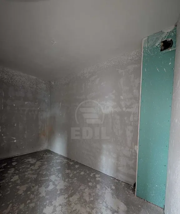 Apartament 3 camere semifinisat zona Somesului