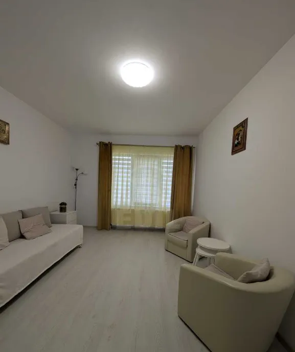 Apartament 1 camera decomandat parcare