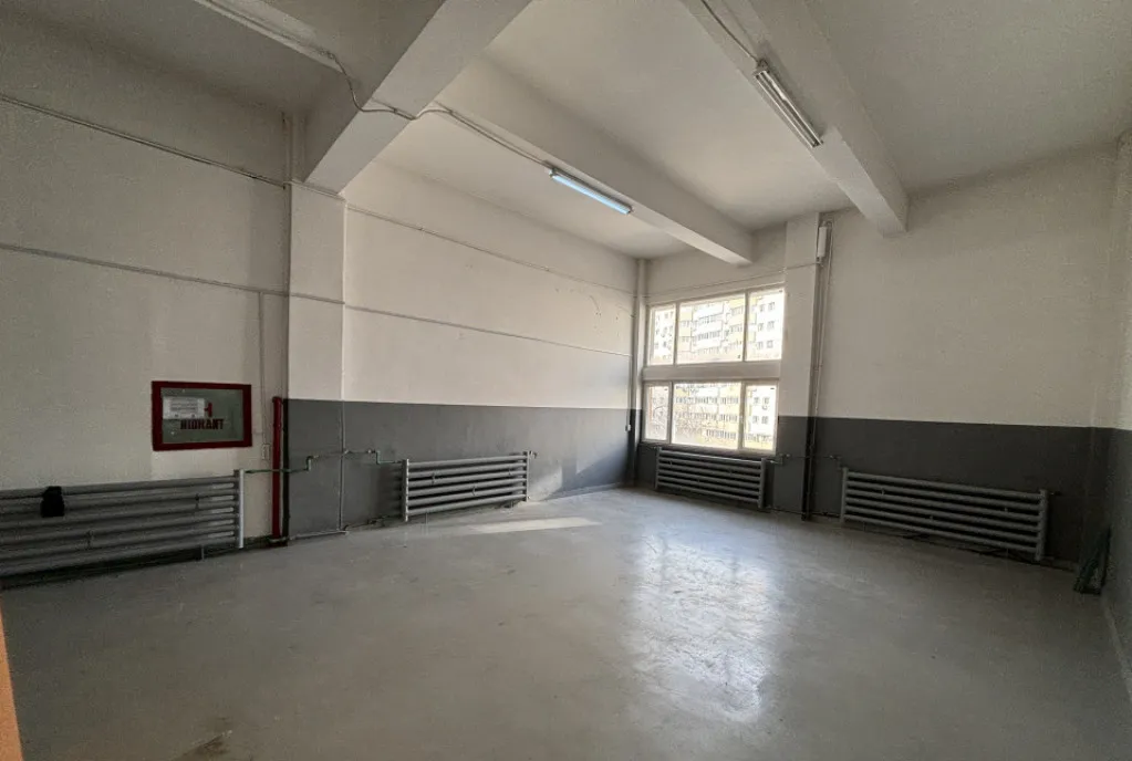 Spatiu Birou / Depozitare zona Iancului