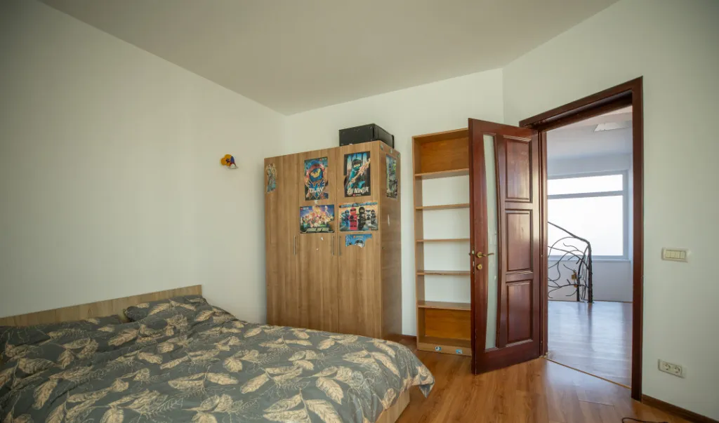 Casa P 1 situata in orasul Navodari