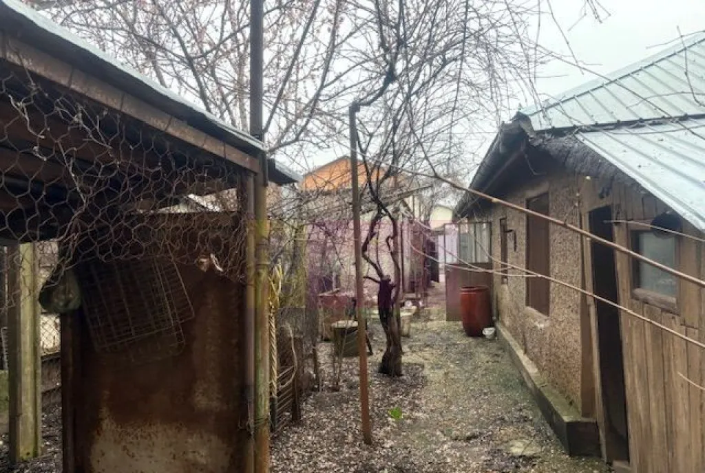 Teren cu casa demolabila paianta Sos Alexandriei Luk