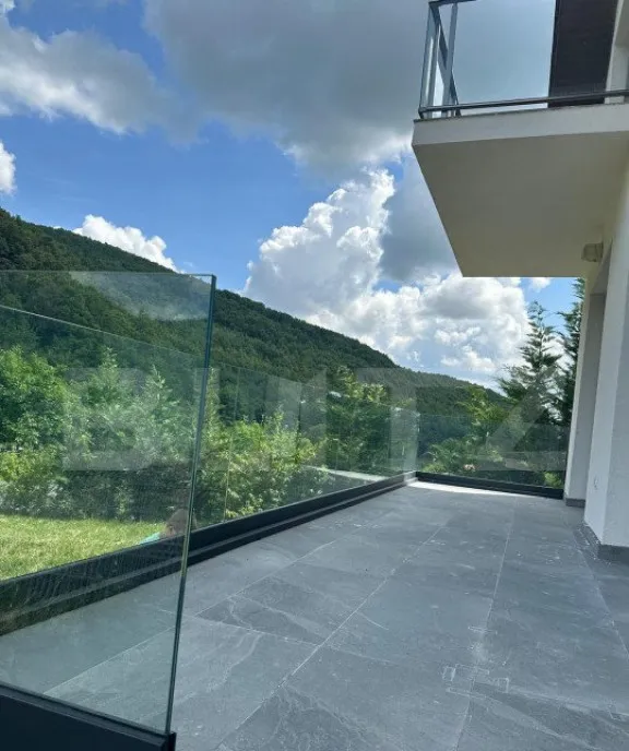 Apartament cu 2 camere terasa de 17 mp - relaxare in zo