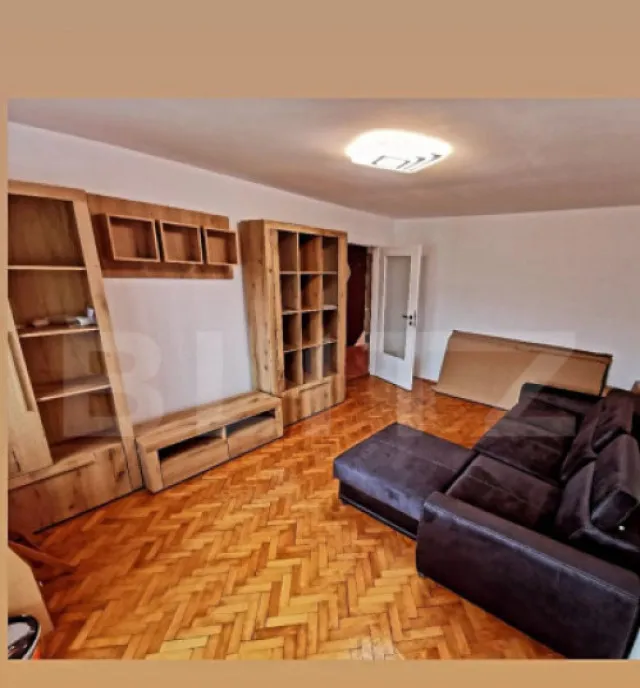 Apartament 3 camere zona sesului