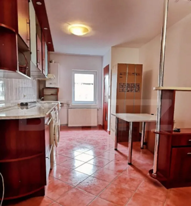 Apartament 3 camere zona sesului